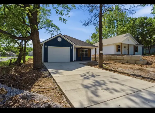 707 N Tennessee Avenue, Carterville, MO 64835
