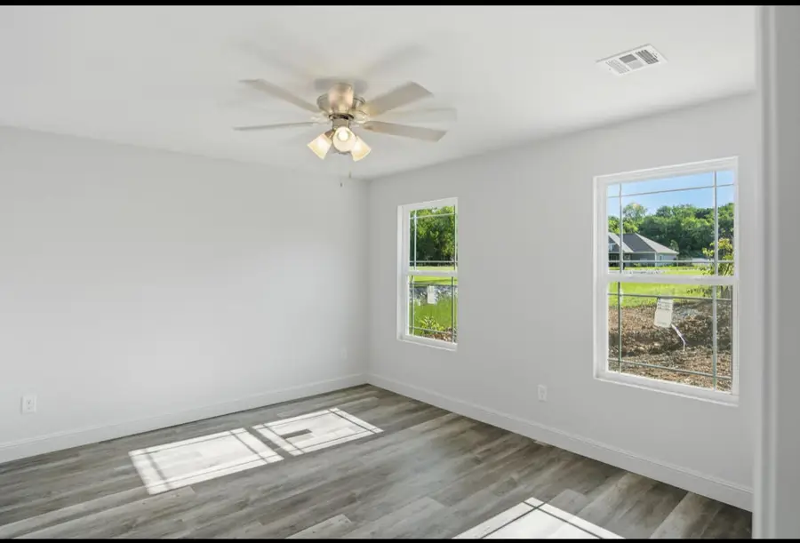 707 N Tennessee Avenue, Carterville, MO 64835 - #3