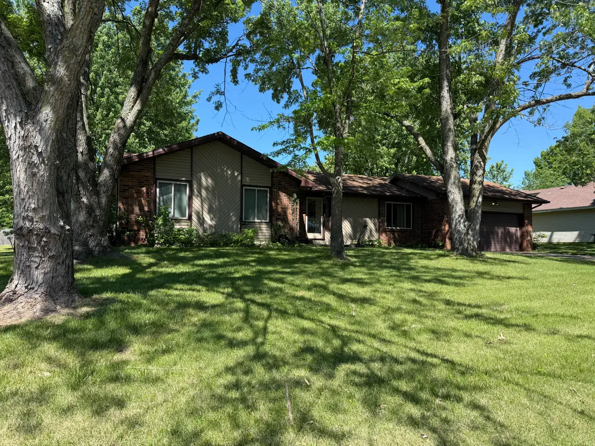 819 Barwick Place, Willard, MO 65781 - #1