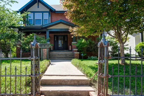 627 S Market Avenue, Springfield, MO 65806