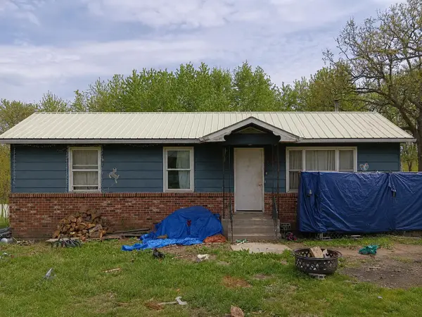 12404 St Highway C, Norwood, MO 65717