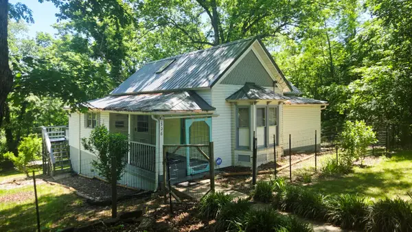 506 S Carr Street, Galena, MO 65656