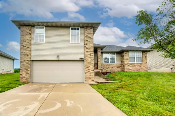 3808 N Spring Brooke Avenue, Springfield, MO 65803