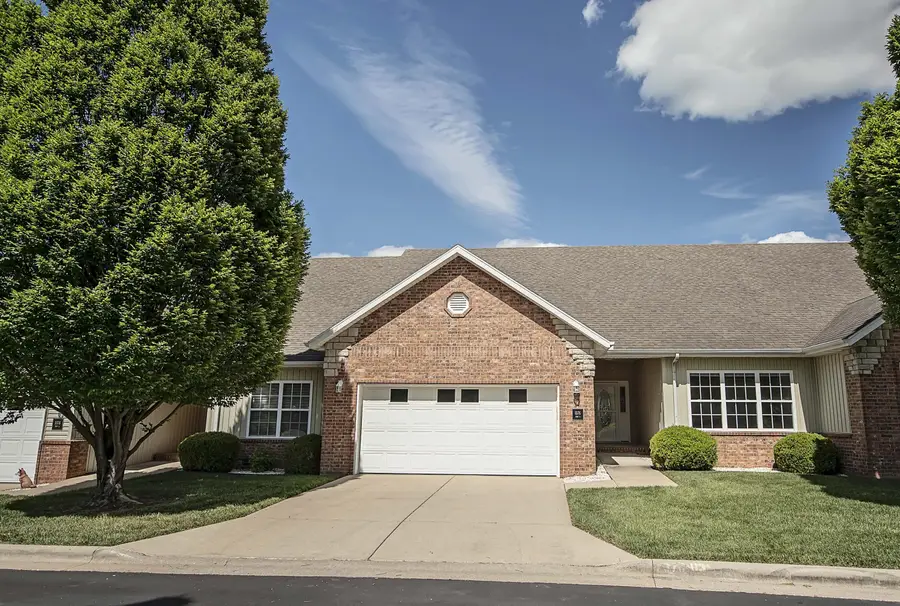 1376 N Sandy Creek Circle #3, Nixa, MO 65714 - #2