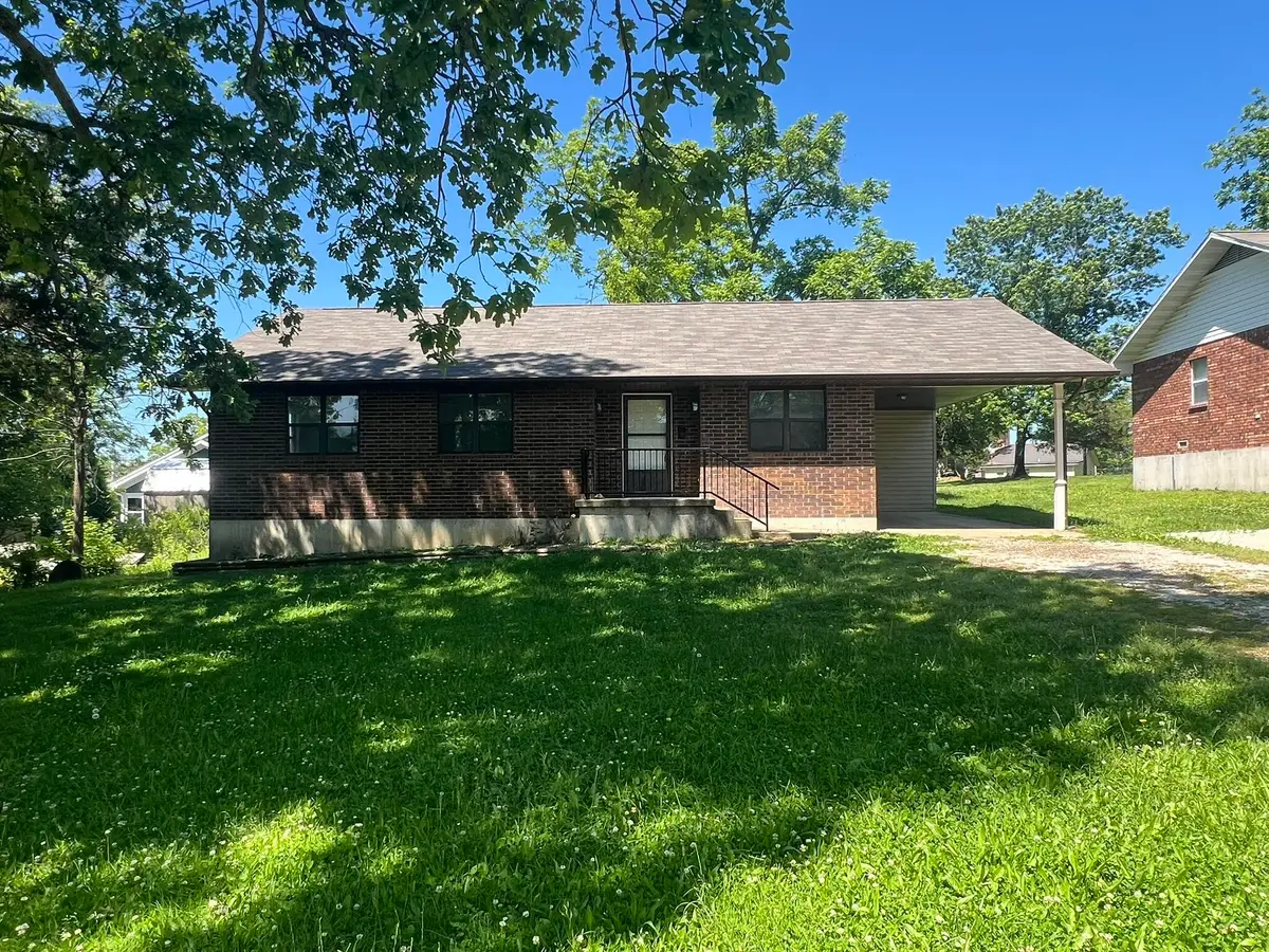505 N Grand Street, Willow Springs, MO 65793 - #1