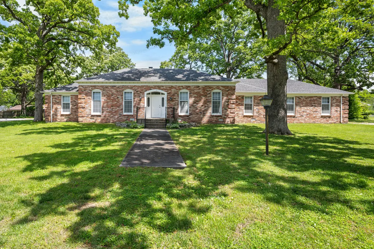 714 N Claud Avenue, Bolivar, MO 65613 - #1