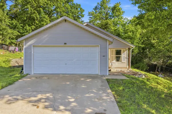 1027 Meadow Lane, Merriam Woods, MO 65740