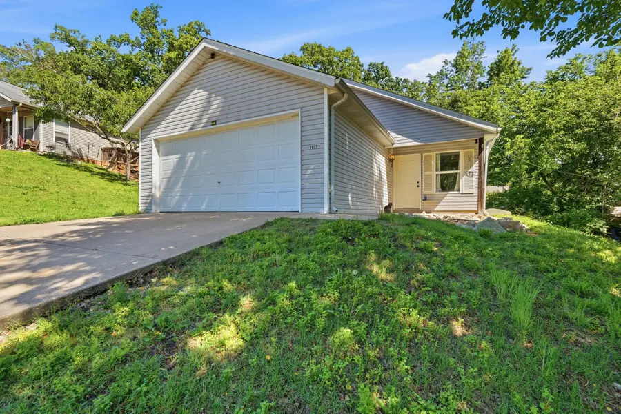 1027 Meadow Lane, Merriam Woods, MO 65740 - #2