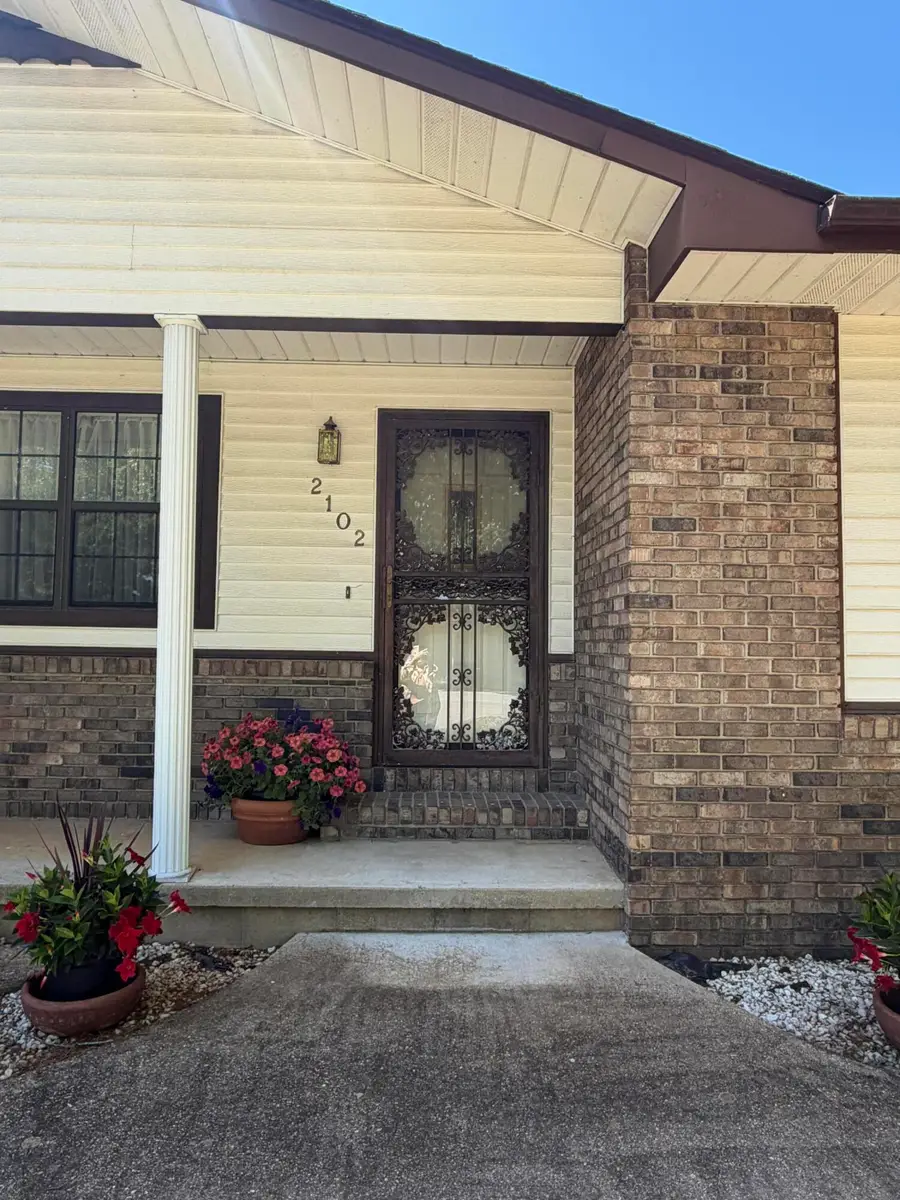 2102 Lexington Avenue, West Plains, MO 65775 - #3
