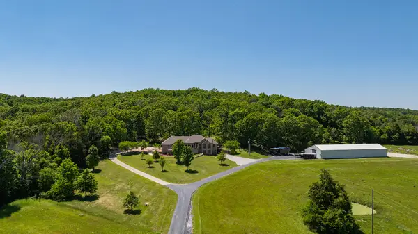 11755 N Farm Road 177, Fair Grove, MO 65648