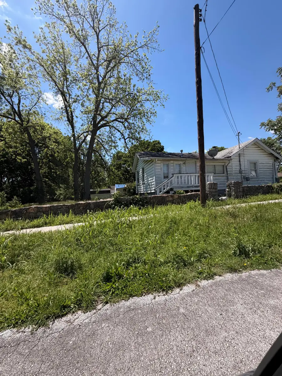 1634 N Rogers Avenue, Springfield, MO 65803 - #3