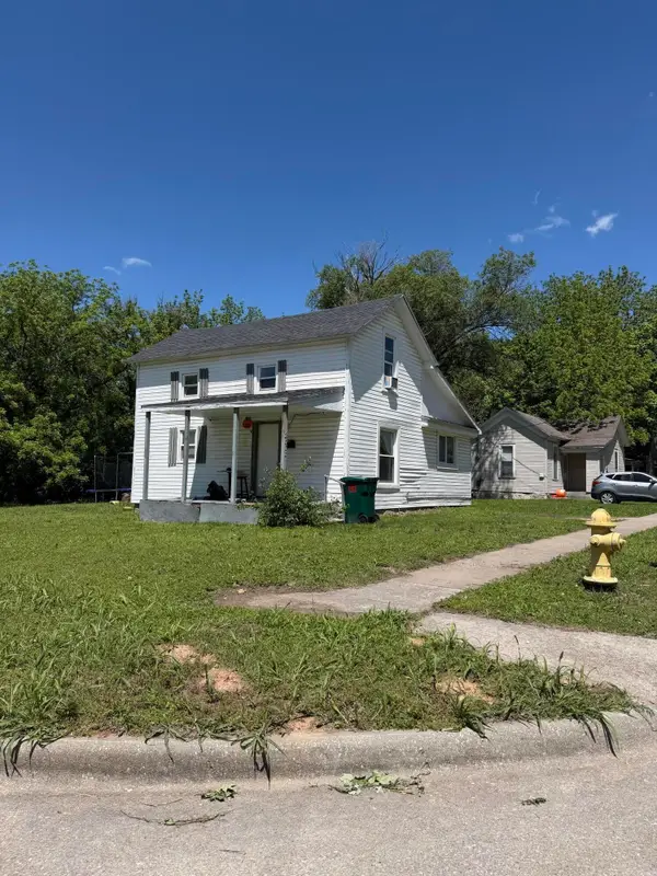 2003 N Howard Avenue, Springfield, MO 65803