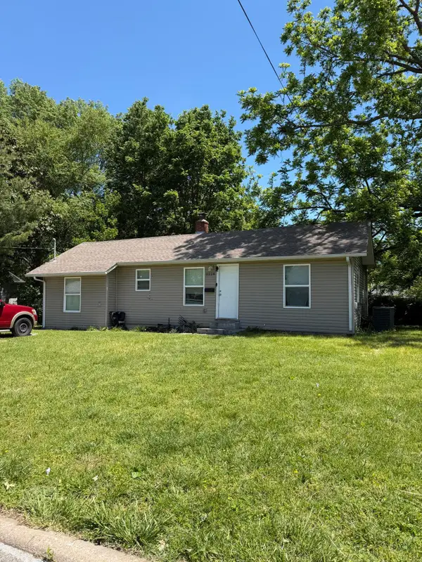 2224 N Weller Avenue, Springfield, MO 65803