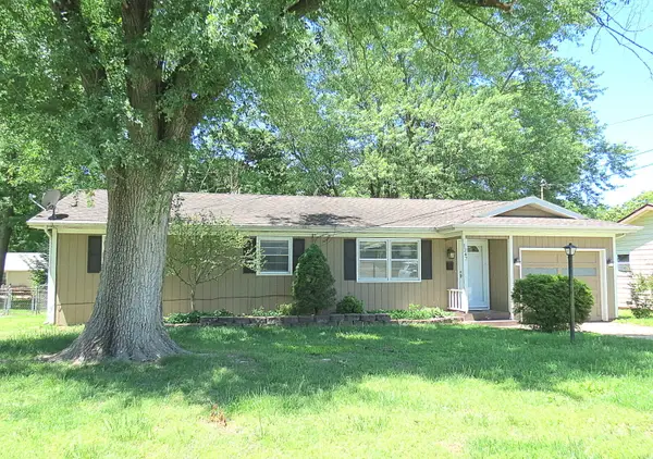 1247 S Estate Avenue, Springfield, MO 65804