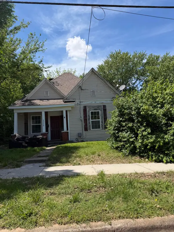 2325 N Ramsey Avenue, Springfield, MO 65803