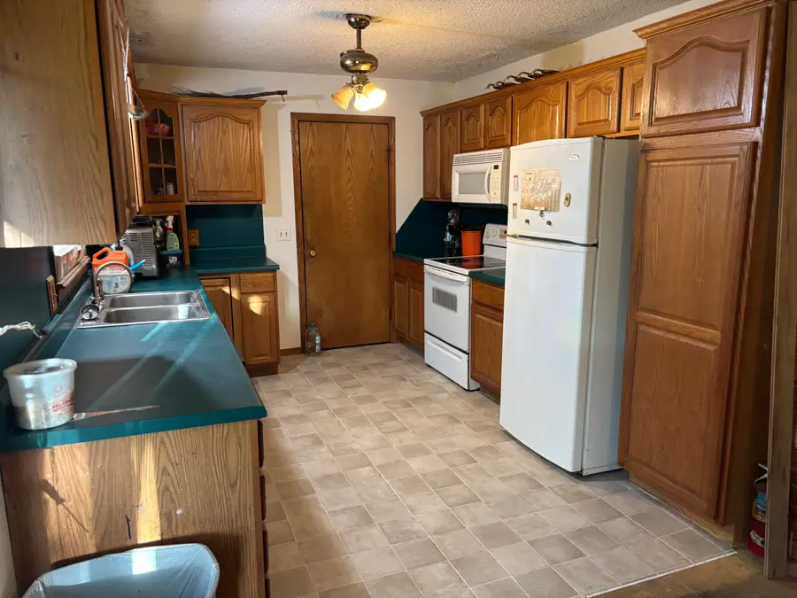 1011 W Crestview Lane, Republic, MO 65738 - #2