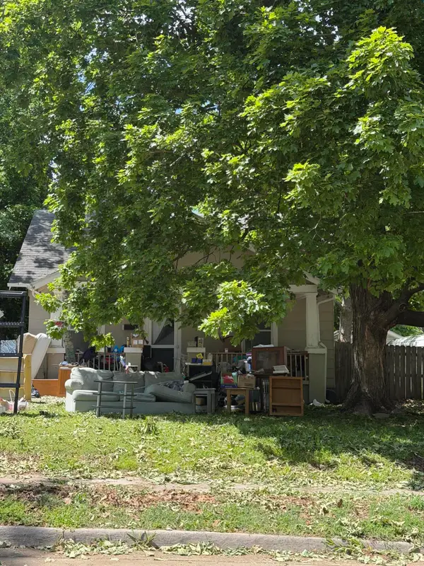 2127 N Boonville Avenue, Springfield, MO 65803