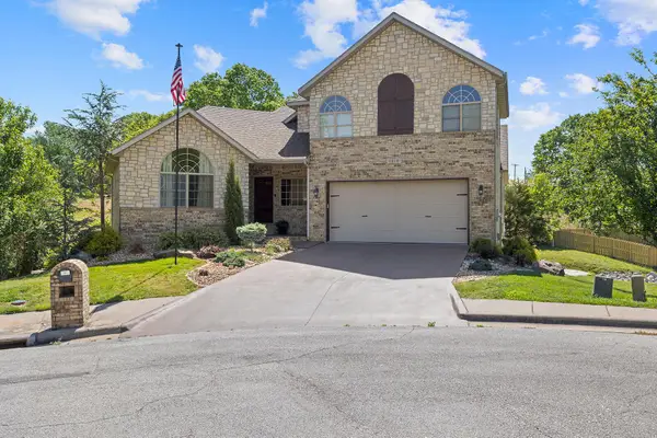 1218 W Holly Street, Ozark, MO 65721