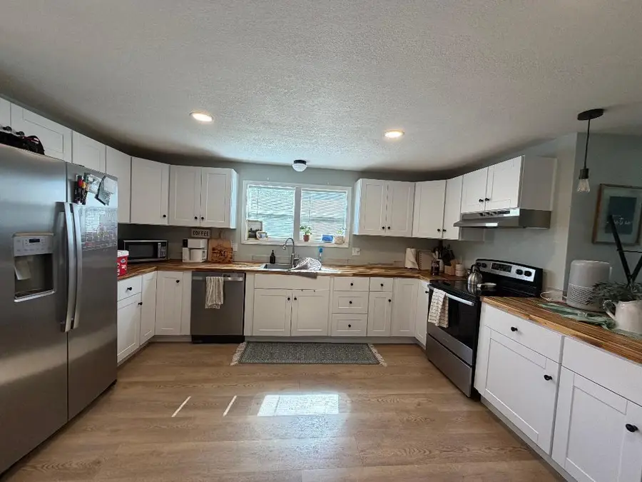 905 N Darrell Street, Mountain Grove, MO 65711 - #3