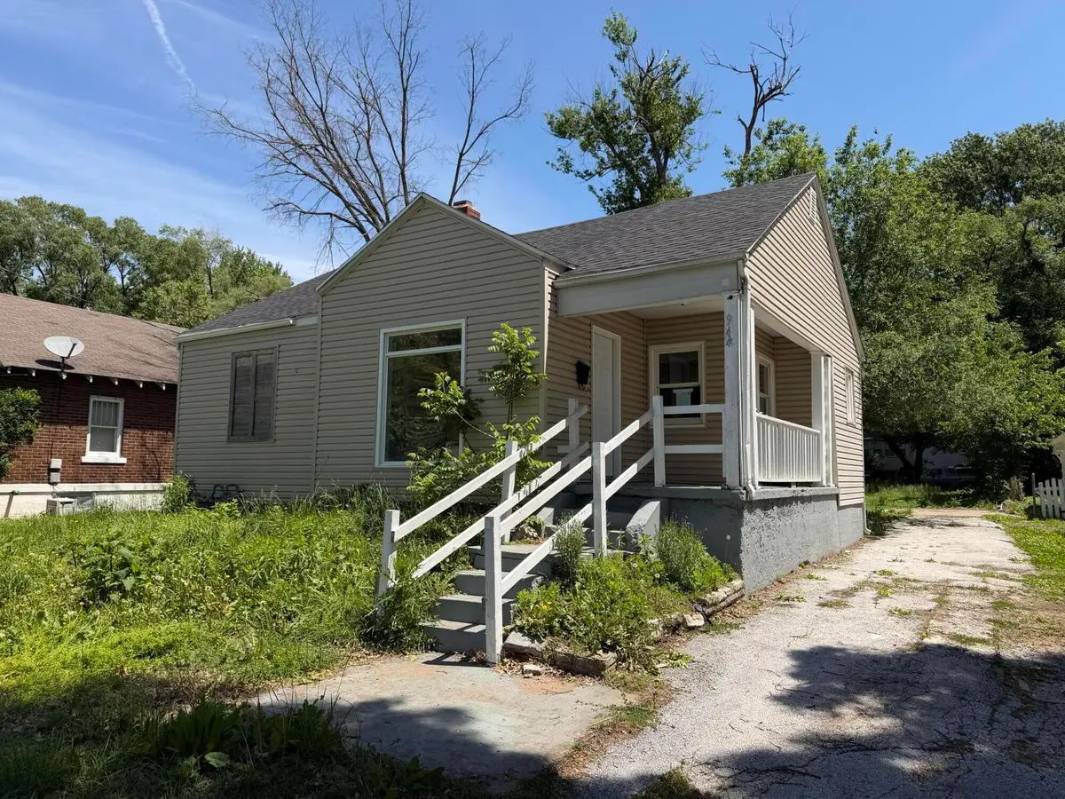 944 S New Avenue, Springfield, MO 65806 - #1