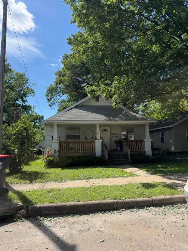 841 S Newton Avenue, Springfield, MO 65806
