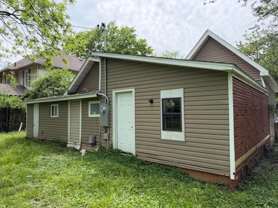 1882 N Jefferson Avenue, Springfield, MO 65803 - #3