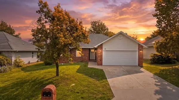 210 S Duke Avenue, Springfield, MO 65802