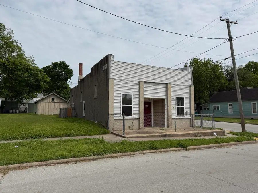 2300 N East Avenue, Springfield, MO 65803 - #2
