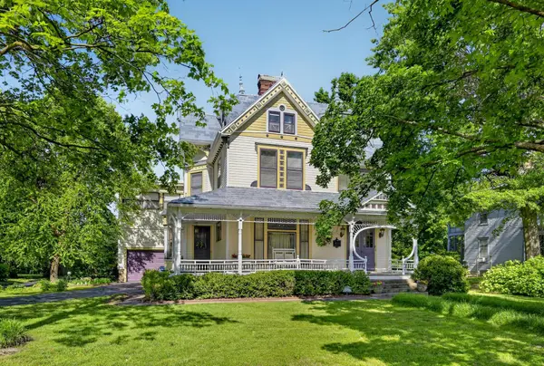 1327 S Main Street, Carthage, MO 64836