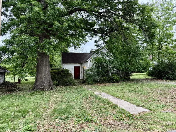 208 E Brooks Street, Republic, MO 65738