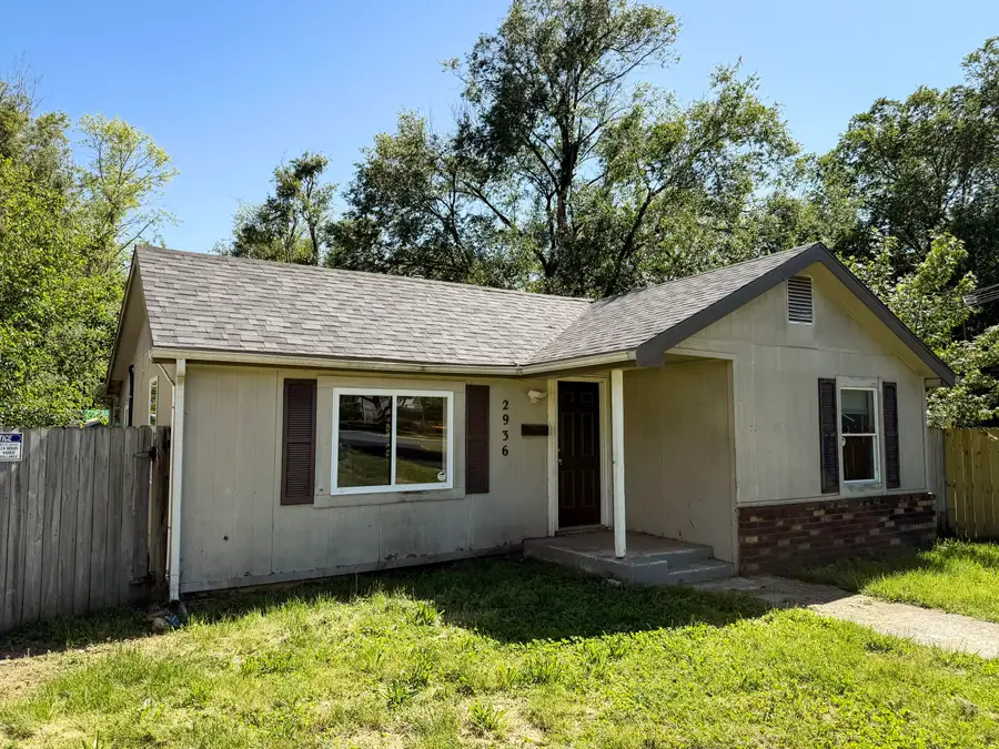 2936 W Walnut Street, Springfield, MO 65802 - #2