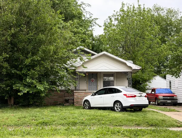 1713 W Atlantic Street, Springfield, MO 65803