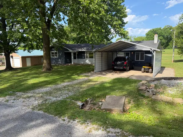 105 Walker Court, Exeter, MO 65647