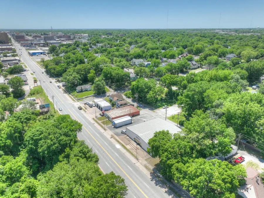 000 N Main Road, Joplin, MO 64801 - #3