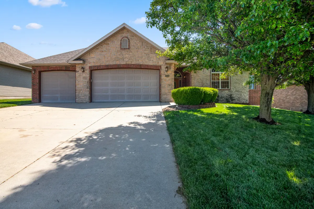 3746 N Croswell Avenue, Springfield, MO 65803 - #1
