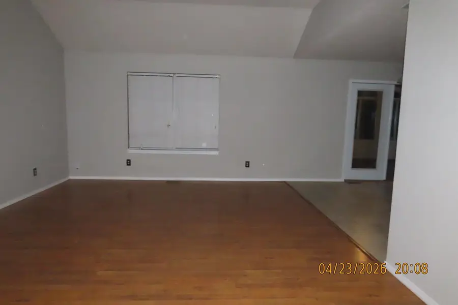 702 W Eagle Street, Nixa, MO 65714 - #2