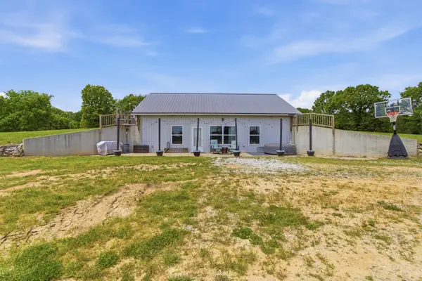 1722 S Farm Road 45, Bois D Arc, MO 65612