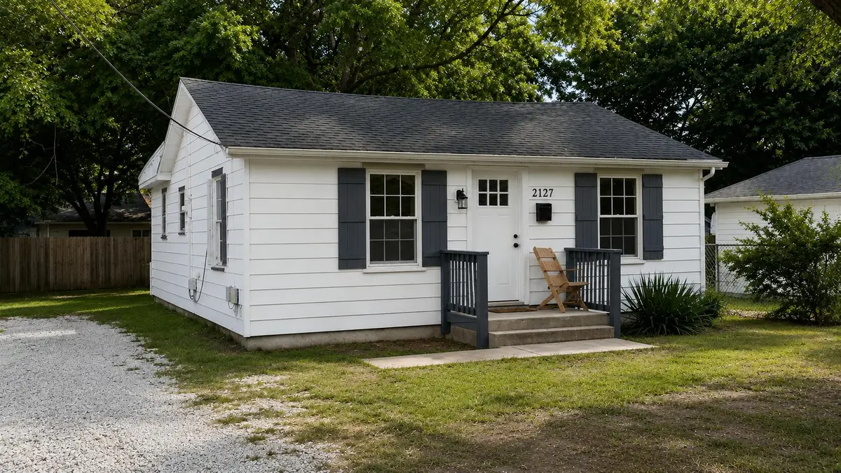 2127 N Grace Avenue, Springfield, MO 65803 - #1