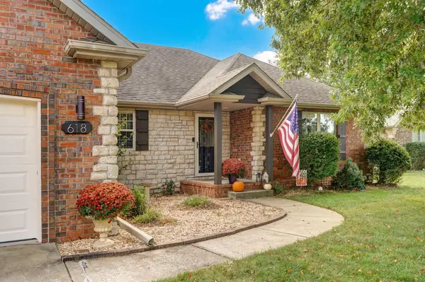 618 E Current Circle, Ozark, MO 65721