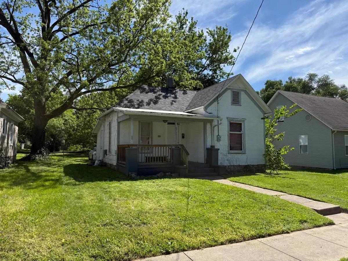 926 W Lombard Street, Springfield, MO 65806 - #1