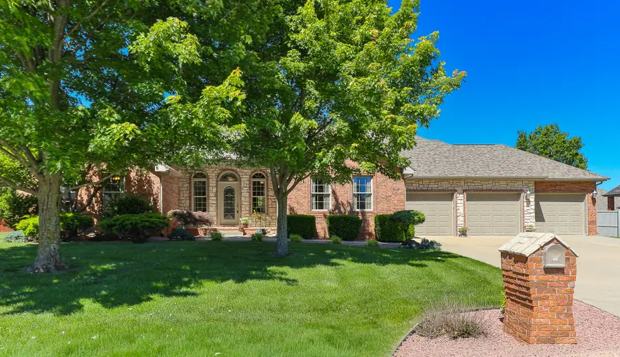 1361 S Charles Place, Bolivar, MO 65613 - #2