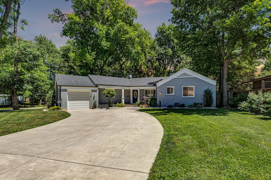1160 S Holland Avenue, Springfield, MO 65807 - #2