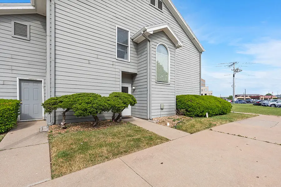 930 E Primrose Street #Apt E1, Springfield, MO 65807 - #2