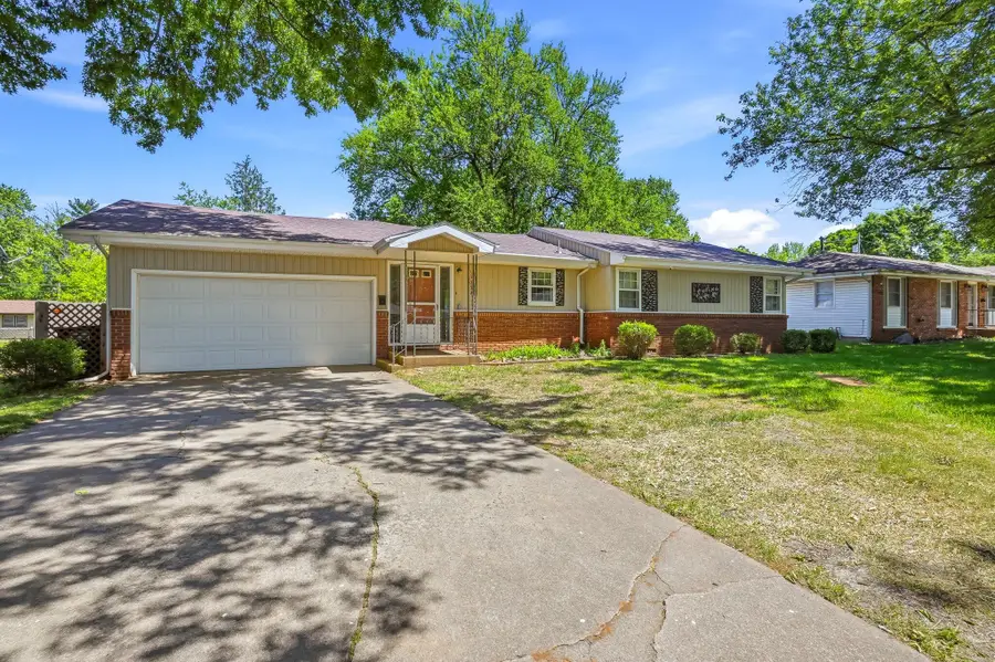 3552 S Fort Avenue, Springfield, MO 65807 - #2