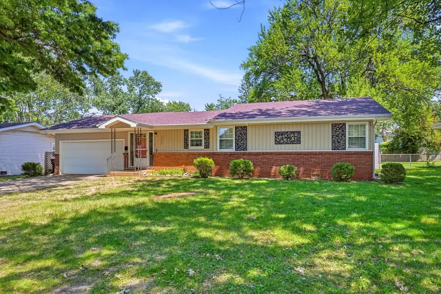 3552 S Fort Avenue, Springfield, MO 65807 - #3