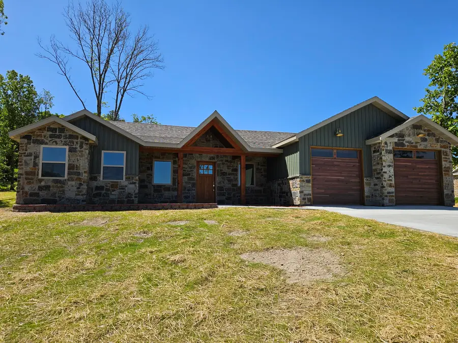201 Juniper Avenue, Cabool, MO 65689 - #2