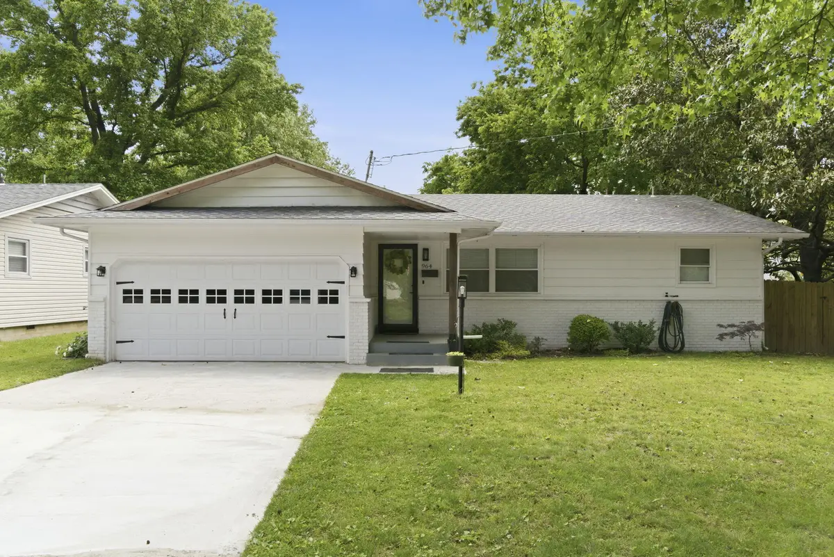 964 S Oak Grove Avenue, Springfield, MO 65802 - #1