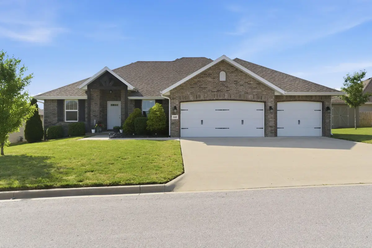 1648 N Pinnacle Avenue, Nixa, MO 65714 - #1