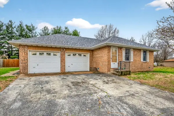 1006 Baretta Court, Aurora, MO 65605