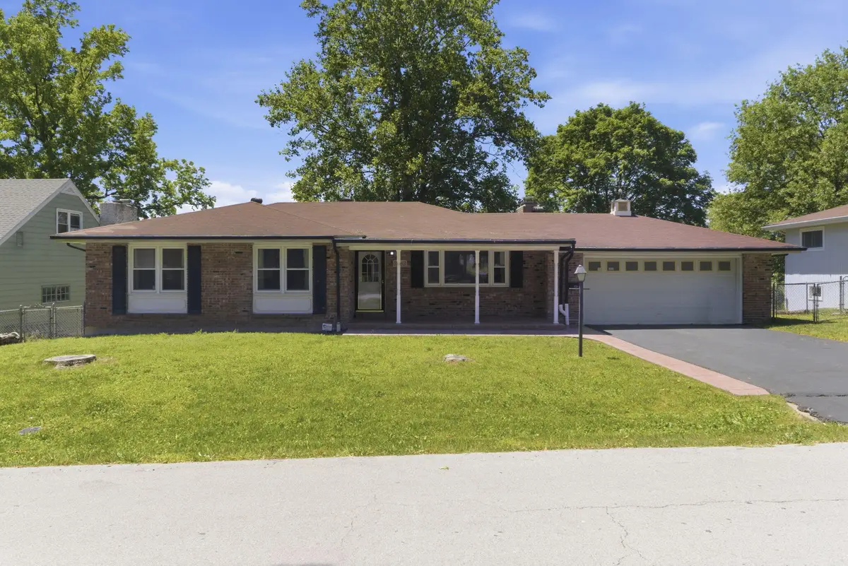 3063 S Lochlomond Drive, Springfield, MO 65804 - #1